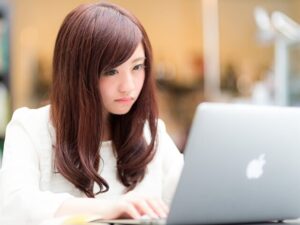 スパイファミリー　漫画　海賊版　全巻無料　違法サイト　2022　最新
